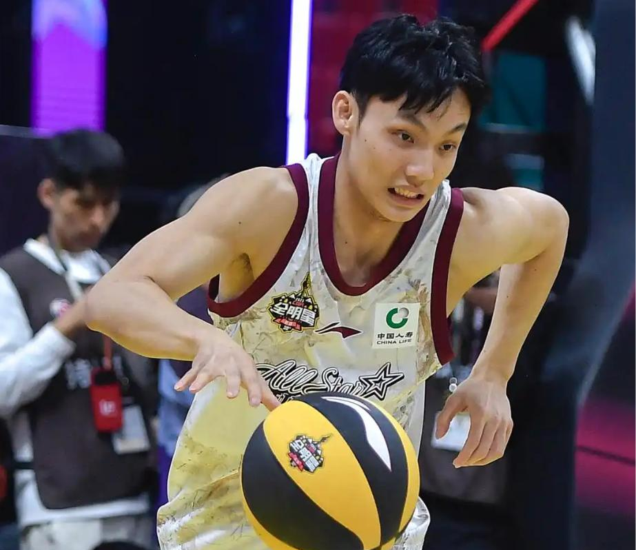 开云-里程碑夜达拉斯独行侠门线救险，CBA常规赛今晚刷纪录，更衣室稳定，年轻球员得到机会的简单介绍