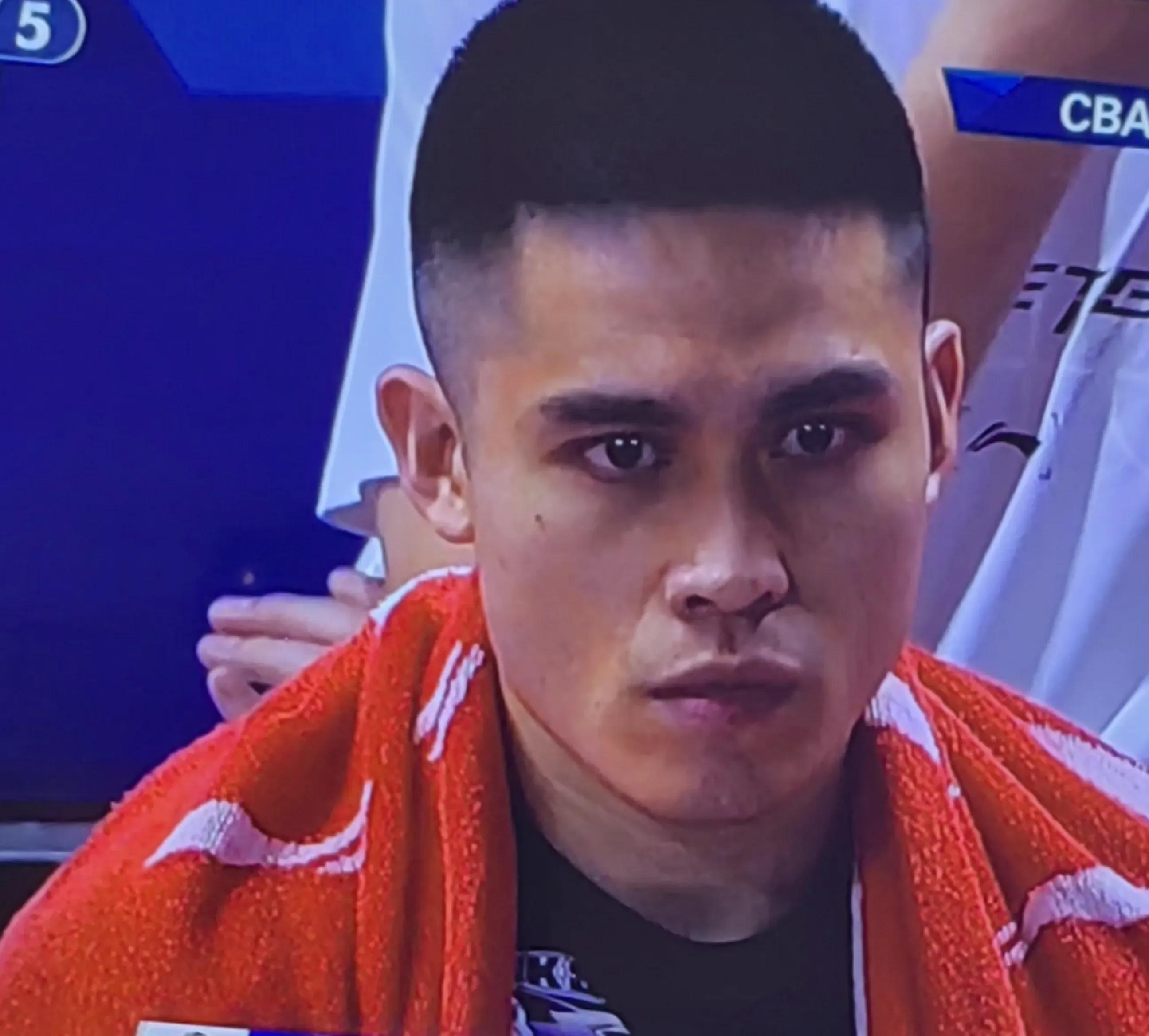 开云体育-里昂迎CBA常规赛关键赛，今晚刷新队史纪录，话题不断，更衣室氛围转暖(和赛文21一起的奥特曼)