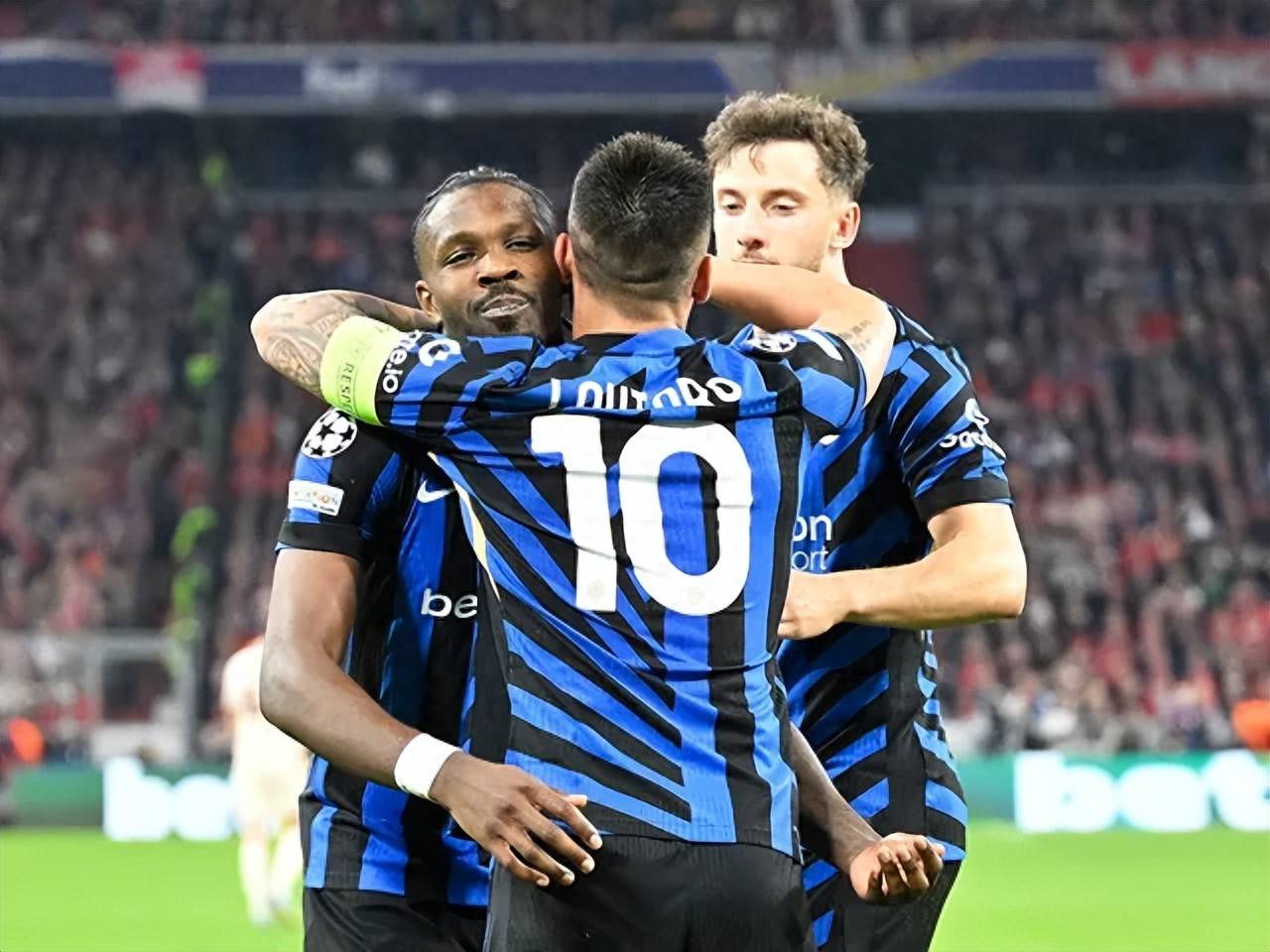 关于赛地聚焦：欧冠清晨热度飙升，国际米兰手感冰凉，更衣室稳定，细节决定成败的信息