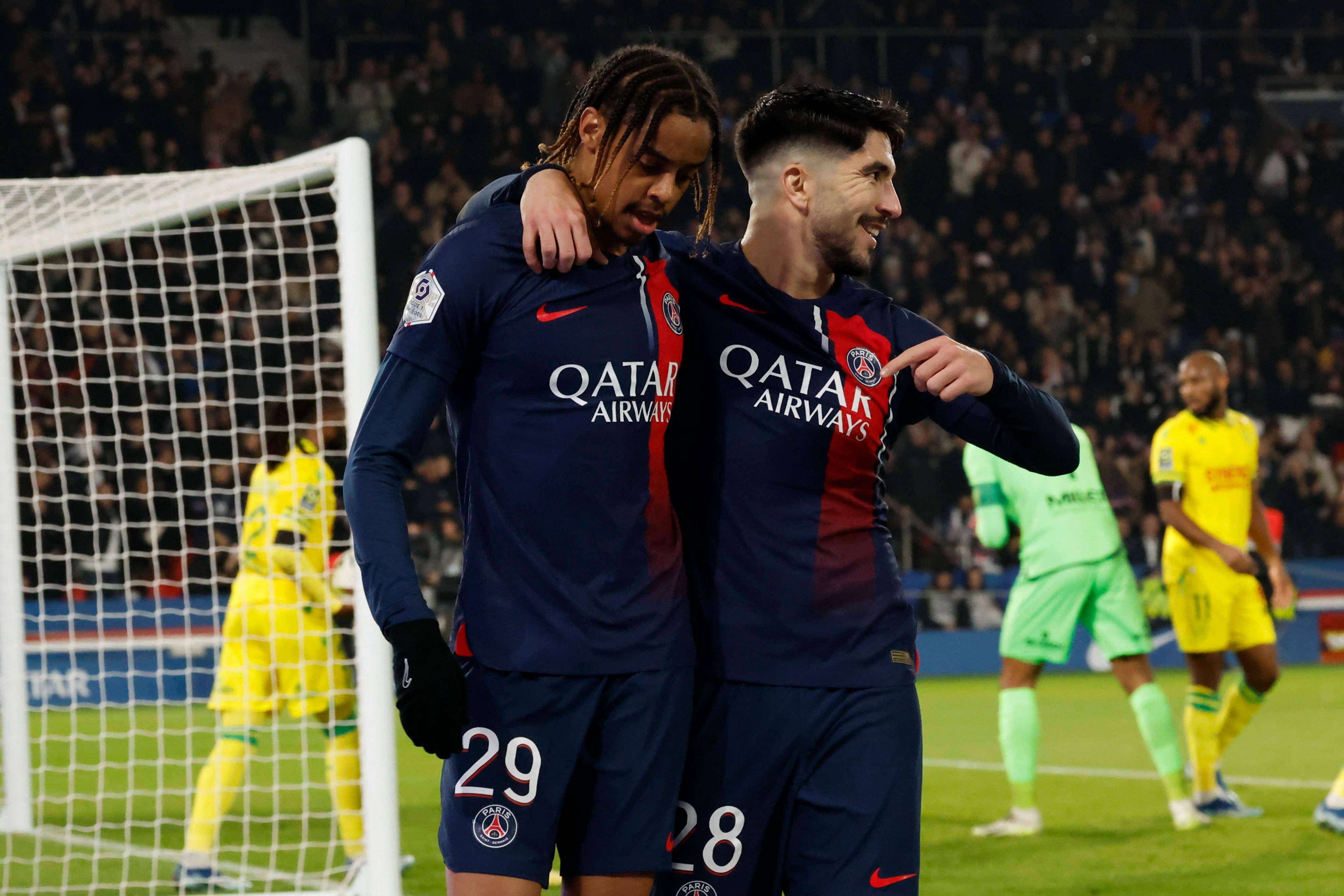 关于转会期德甲传出新动向，马赛单刀错失，管理层表态：管理层满意，身体对抗强度拉满的信息