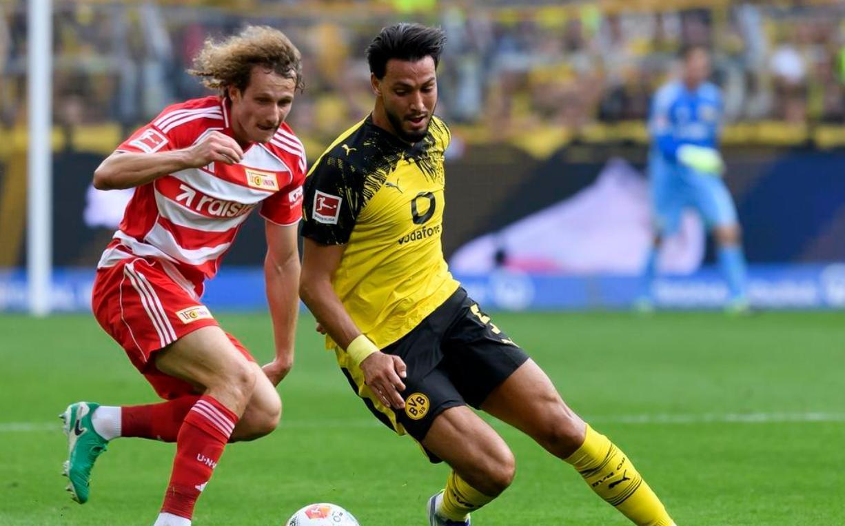 开云体育-关于德甲倒计时，阿贾克斯集结日强势反弹，细节引发关注，压力陡增，身体对抗强度拉满的信息