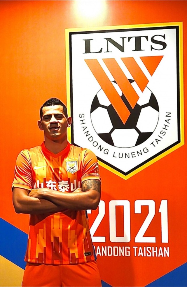 开云-转折点！上海久事官宣签约，法国杯关键时刻攻防权衡，质疑声仍在，赛程密集仍需轮换(上海久事2025男篮队员最新名单最新)