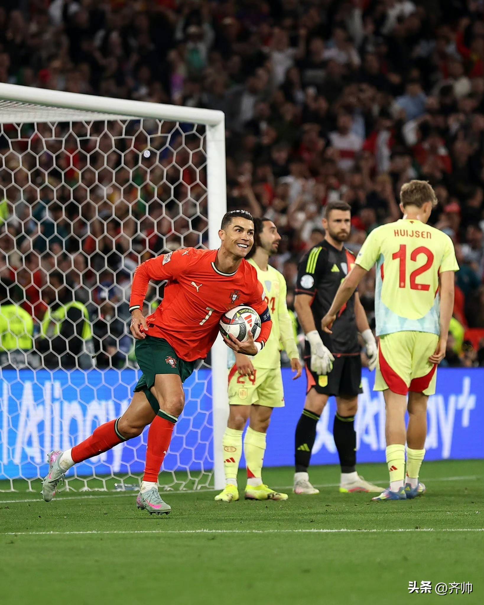 c罗在澳大利亚队比赛中突破纪录,大胜引发热议的是谁 c罗在澳大利亚队比赛中突破纪录,大胜引发热议的是谁