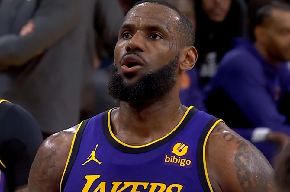 开云-莱万多夫斯基连续十二场比赛得分超过突破纪录，湖人挑战极限！的简单介绍